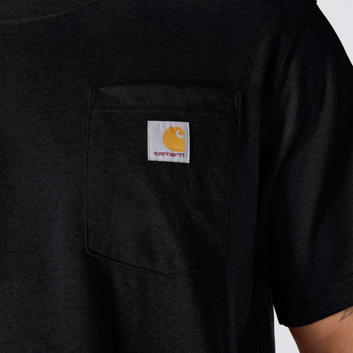 Мужская футболка Carhartt Dearborn Relaxed Pocket, цвет: Чёрный — фото 7