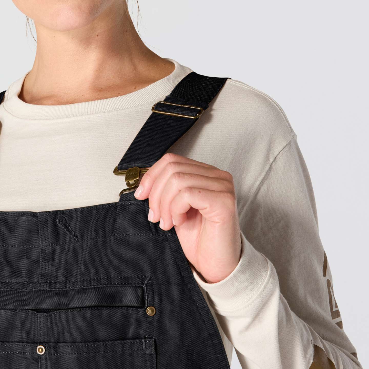 Женский комбинезон Carhartt Washed Duck Insulated Bib Overall, цвет: Чёрный — фото 4