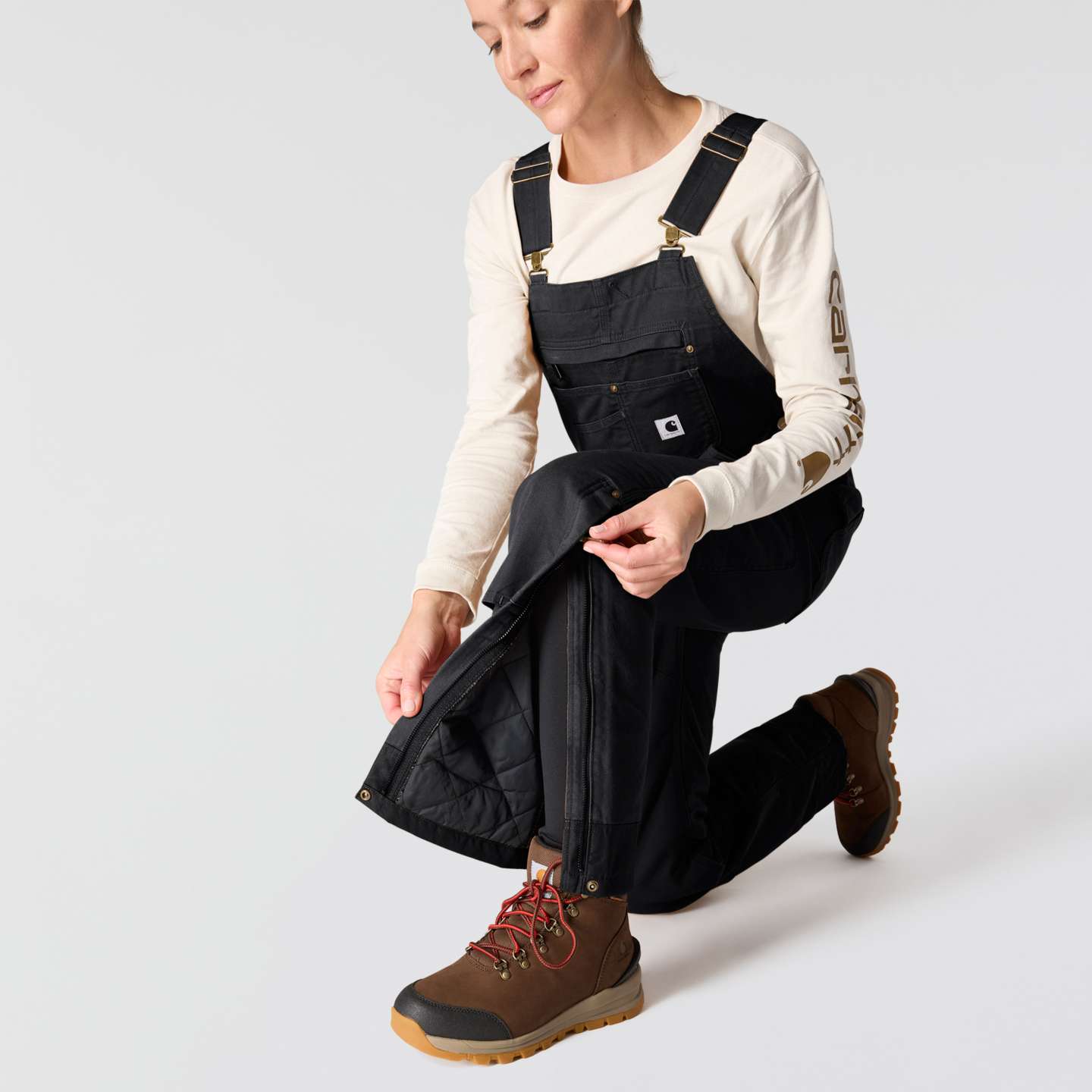 Женский комбинезон Carhartt Washed Duck Insulated Bib Overall, цвет: Чёрный — фото 5