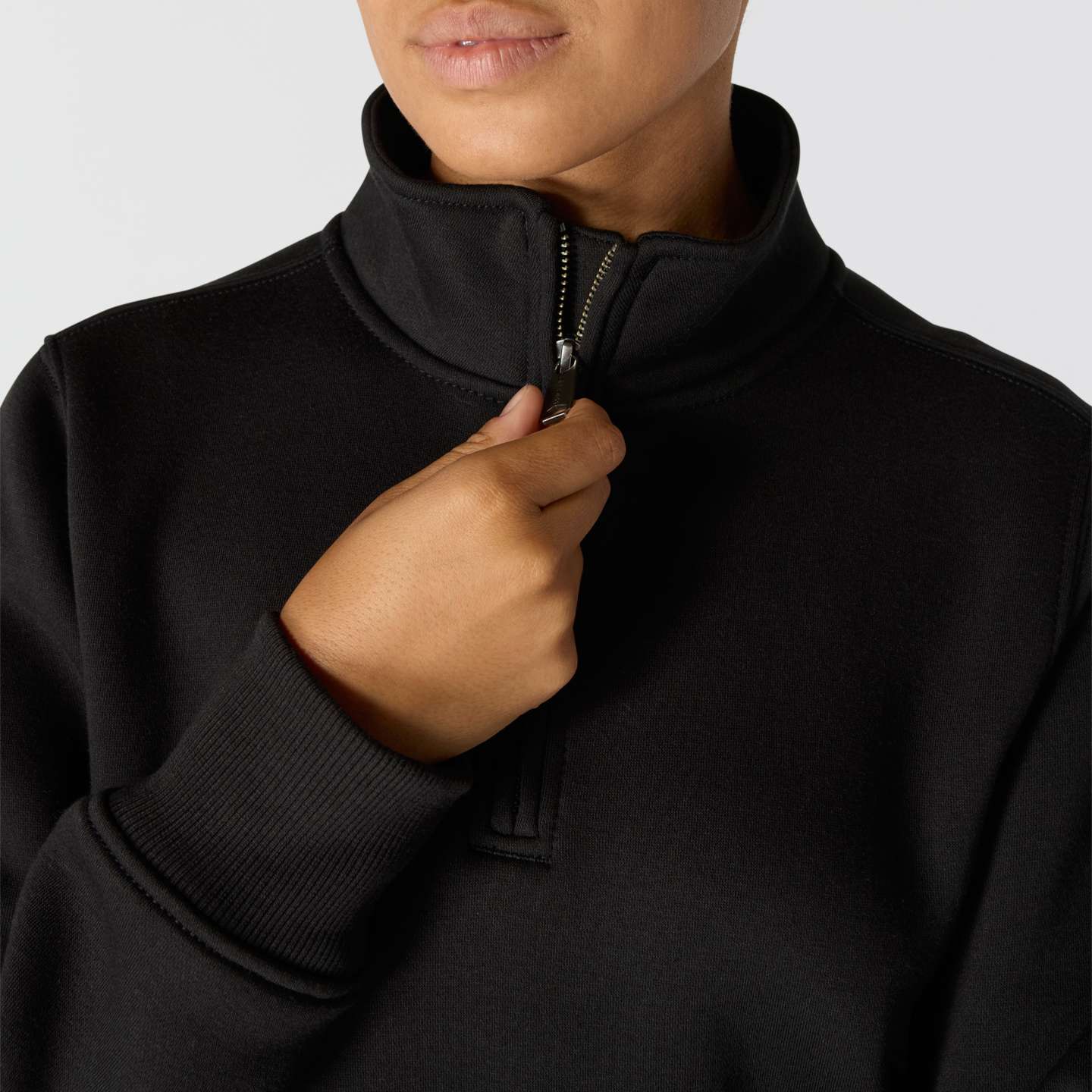 Женские толстовки Carhartt Clarksburg Quarter-Zip, цвет: Чёрный — фото 2