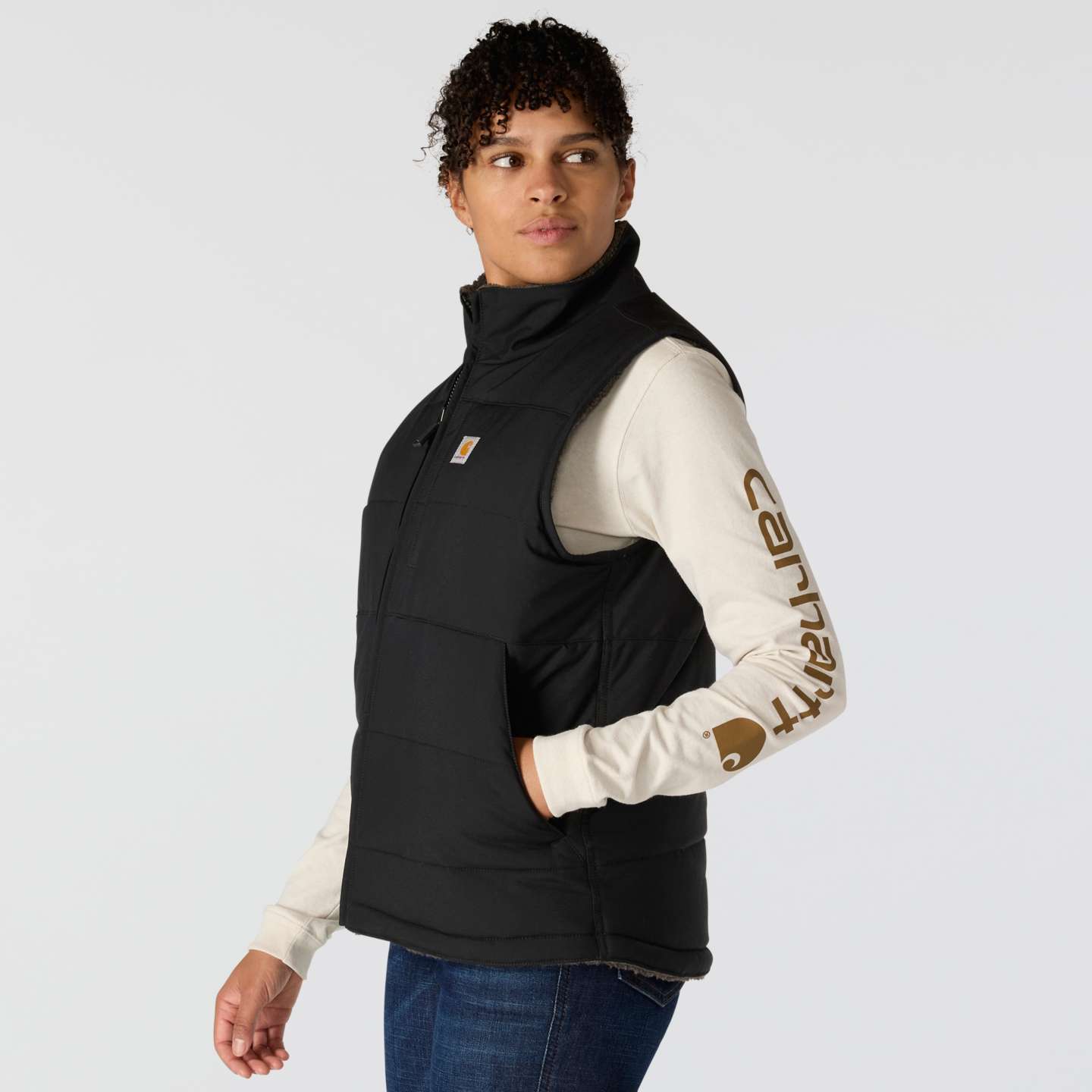 Женский жилет Carhartt Montana Puffer Vest - Insulated - Reversible, цвет: Чёрный — фото 4