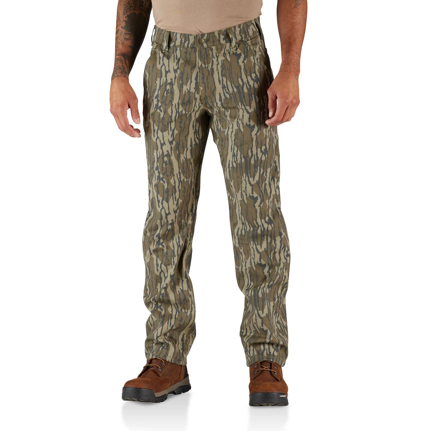 Мужские брюки Carhartt Relaxed Straight Rugged Flex™ Duck Camo Dungaree, цвет: Камуфляжный — фото 1