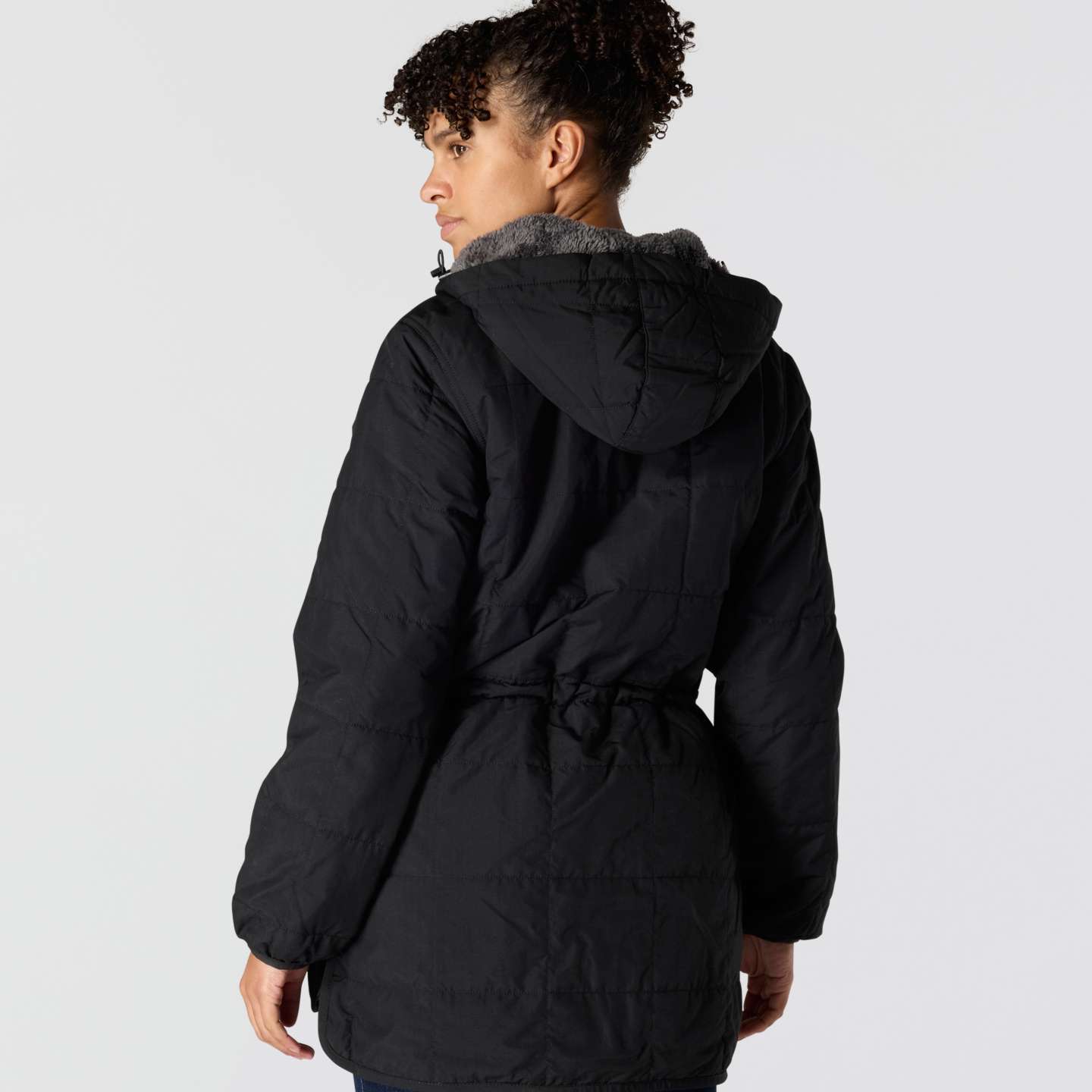 Женское пальто Carhartt Rockford Loose Fit Lightweight Insulated Hooded Coat - 4 Extreme Warmth Rating, цвет: Чёрный — фото 2