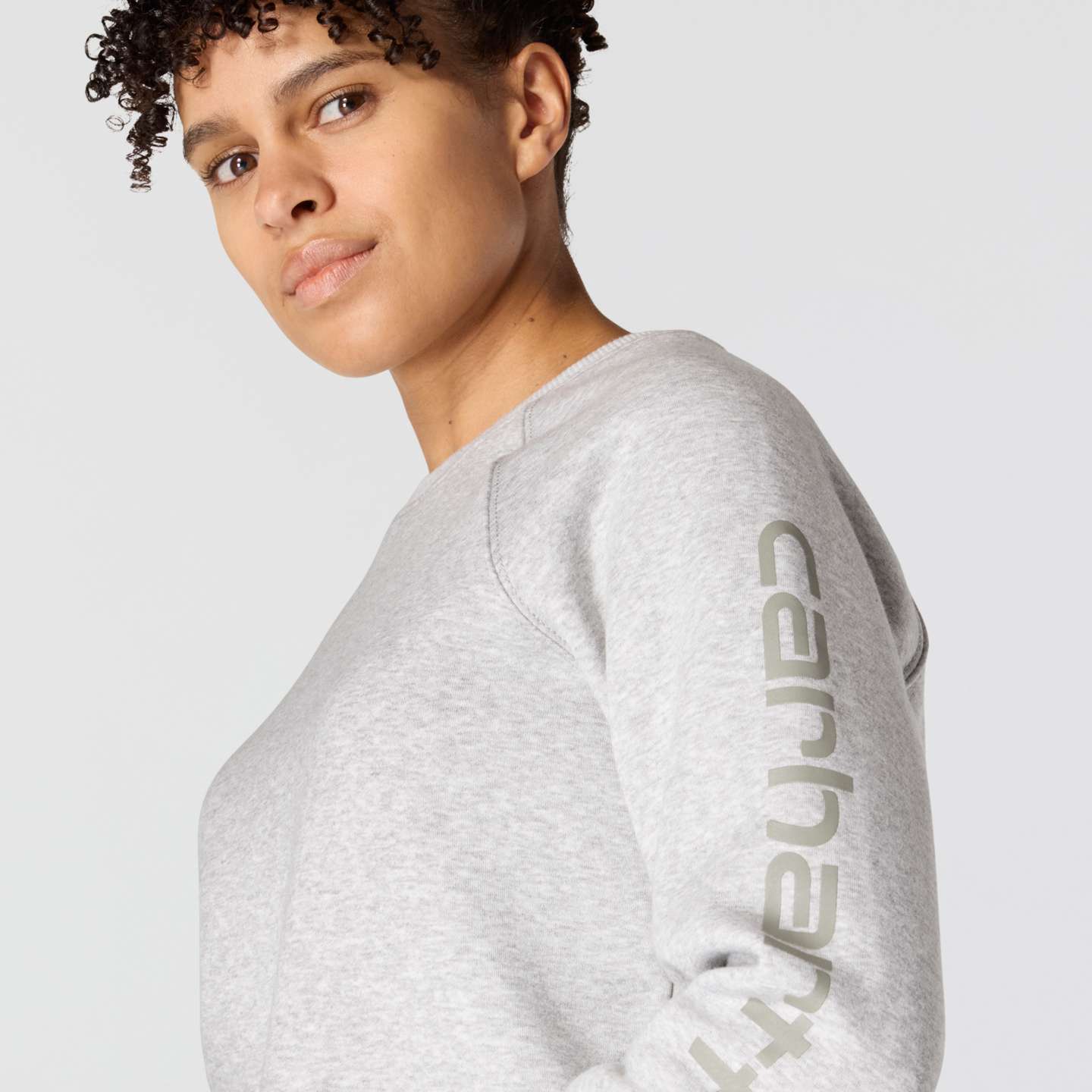 Женская толстовка Carhartt Relaxed Fit Midweight Graphic Crewneck, цвет: Меланжевый серый — фото 3