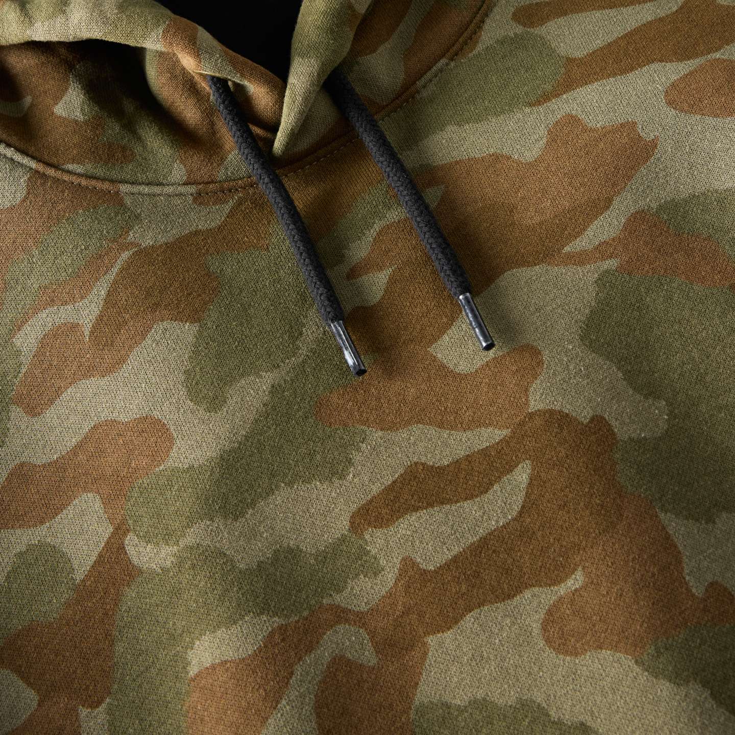 Мужская толстовка Carhartt Marquette Camo, цвет: Армейский зелёный камуфляжный — фото 7