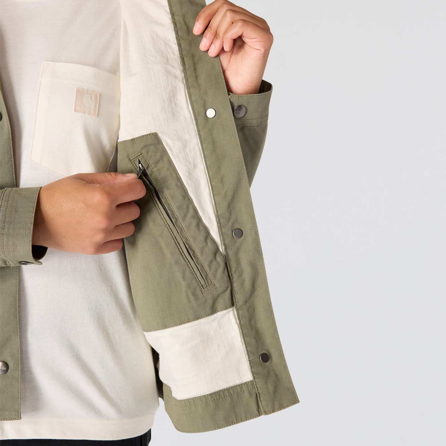 Женская куртка Carhartt Ripstop Utility, цвет: Пыльный оливковый — фото 4