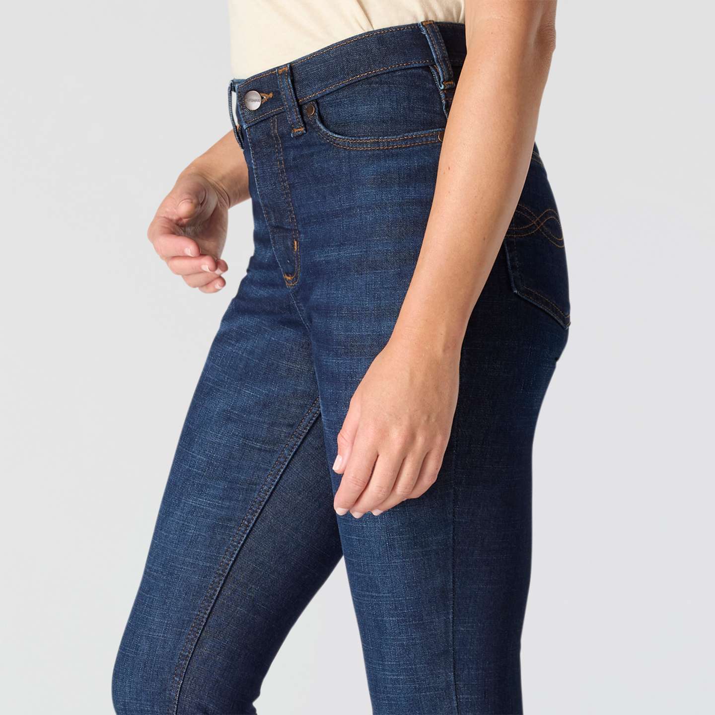 Женские джинсы Carhartt The Tiller Jean, цвет: Downpour — фото 5