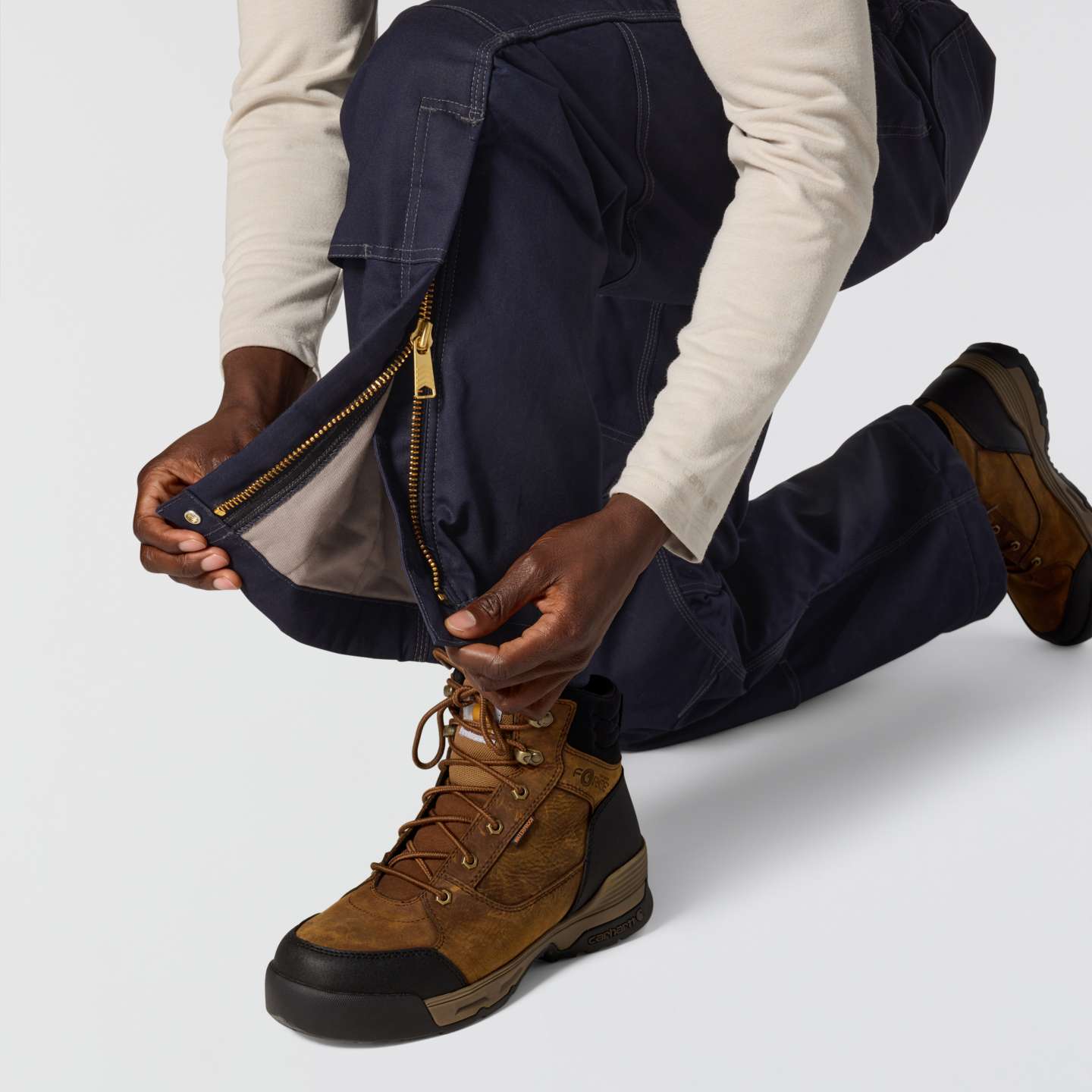 Мужской огнестойкий утеплённый полукомбинезон Carhartt FR Quick Duck Insulated, цвет: Тёмный тёмно-синий — фото 7