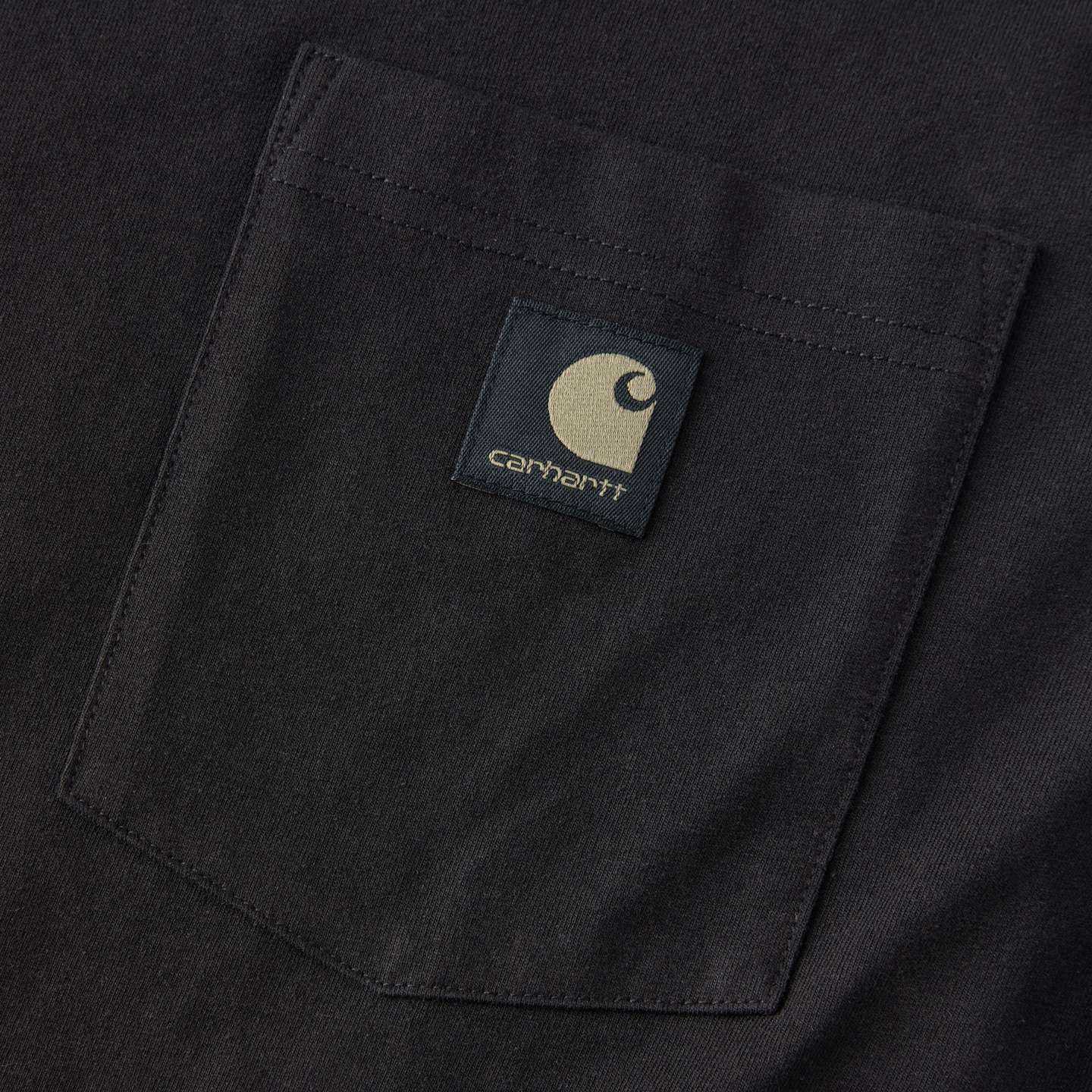 Мужская футболка Carhartt Irvine Relaxed Camo Badge, цвет: Чёрный — фото 8