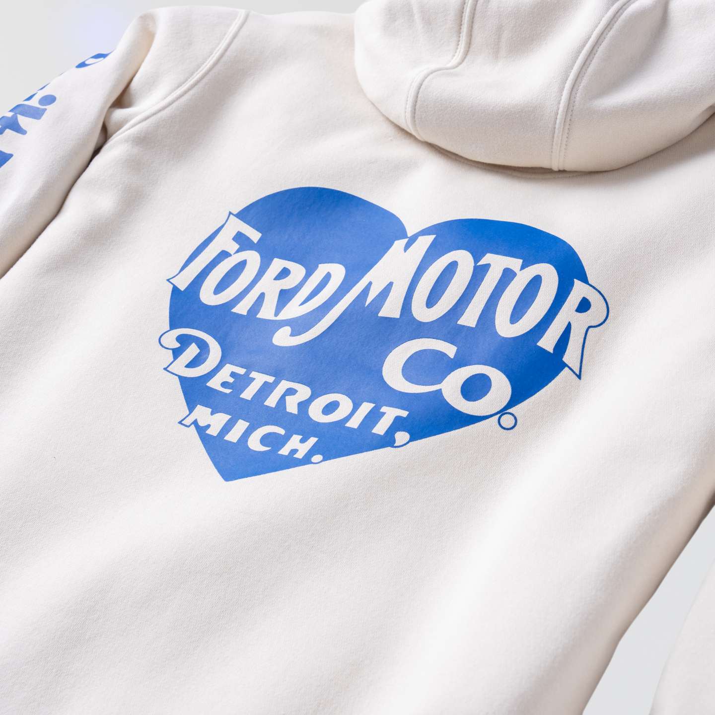 Женский свитшот Carhartt Ford Graphic, цвет: Овсяное молоко — фото 5