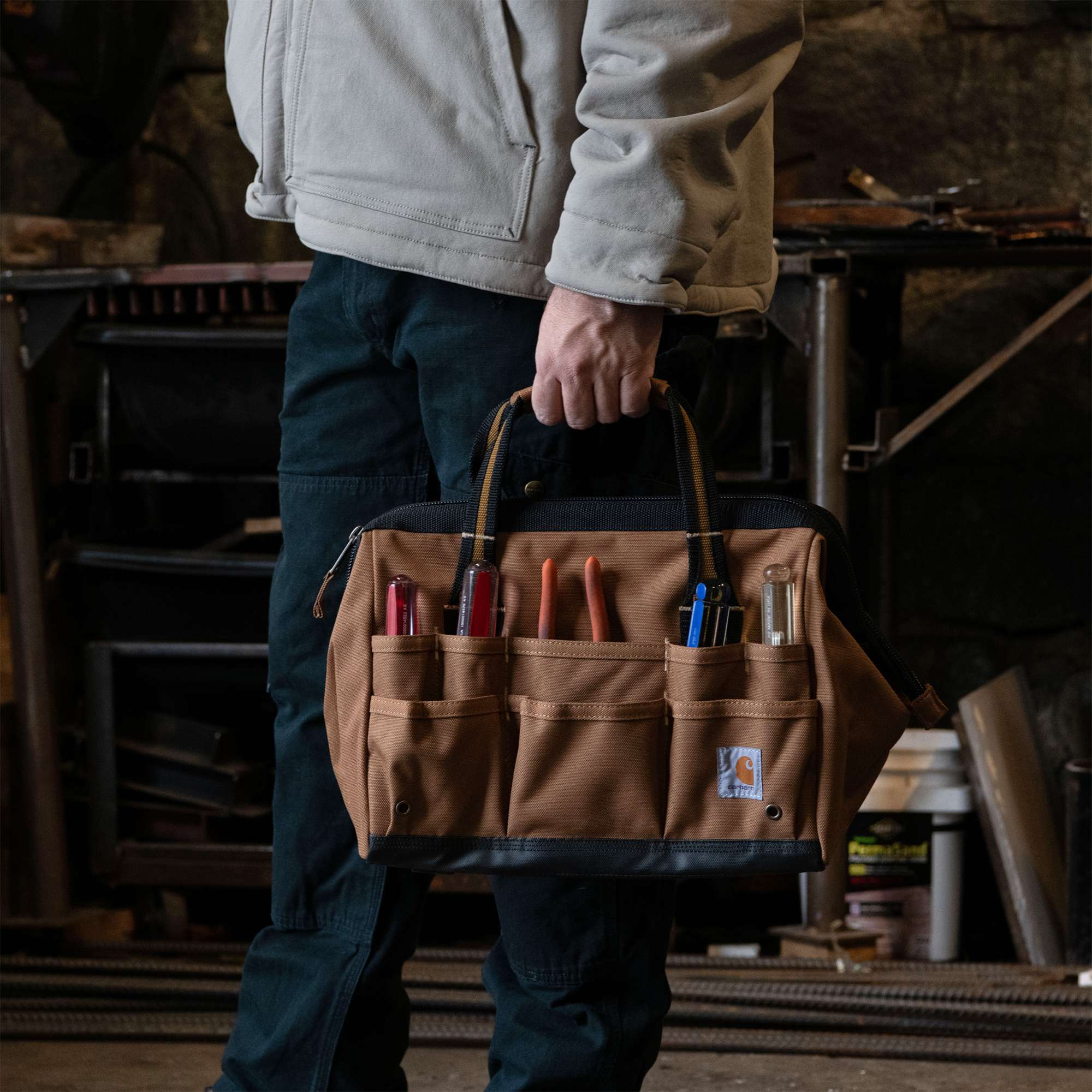 Additional thumbnail 5 of 14-Inch 25 Pocket Heavyweight Tool Bag