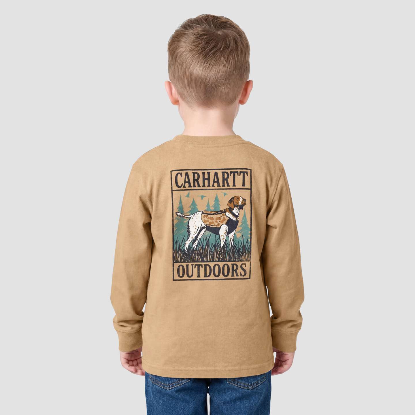Футболка Carhartt Long Sleeve Duck Camo Dog Pocket для мальчиков, цвет: Песчаниковый — фото 2