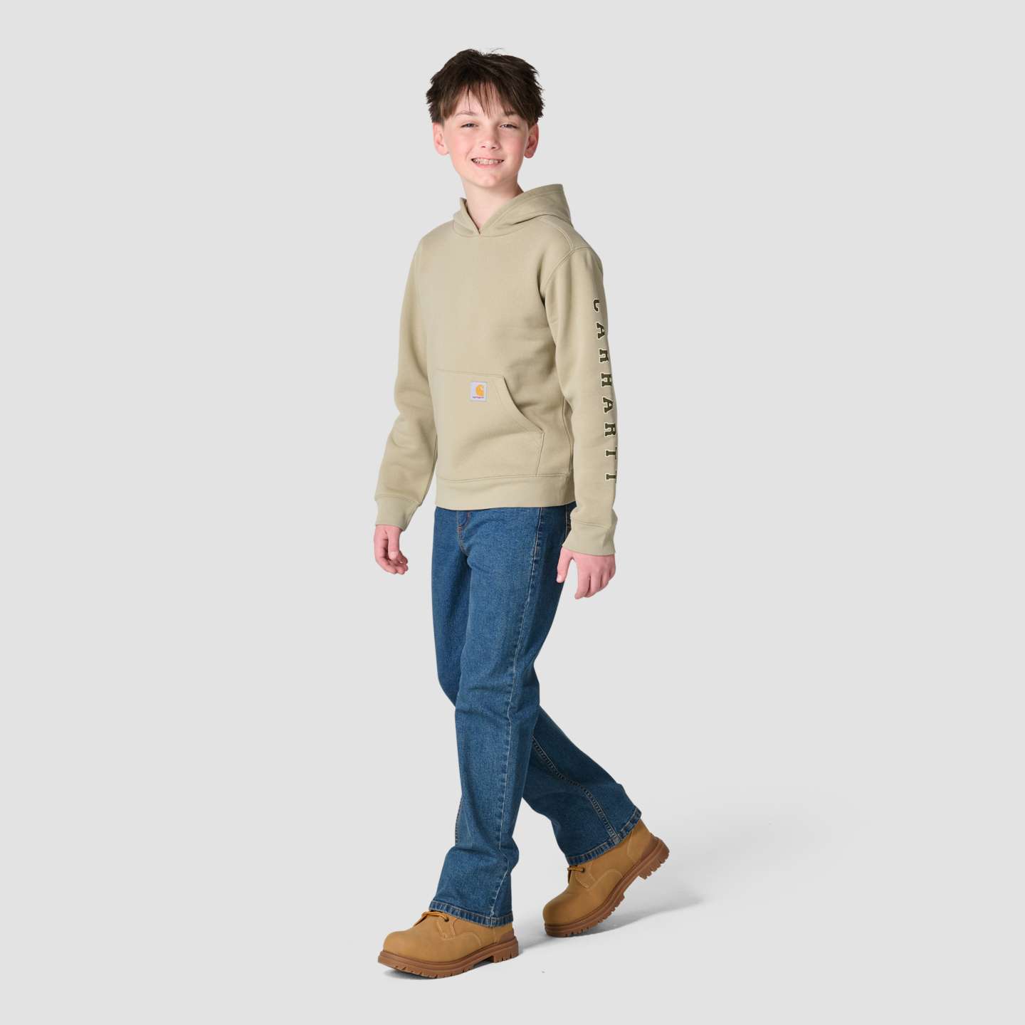 Толстовка Carhartt Long Sleeve Dog Graphic для мальчиков, цвет: Песчаниковый — фото 3