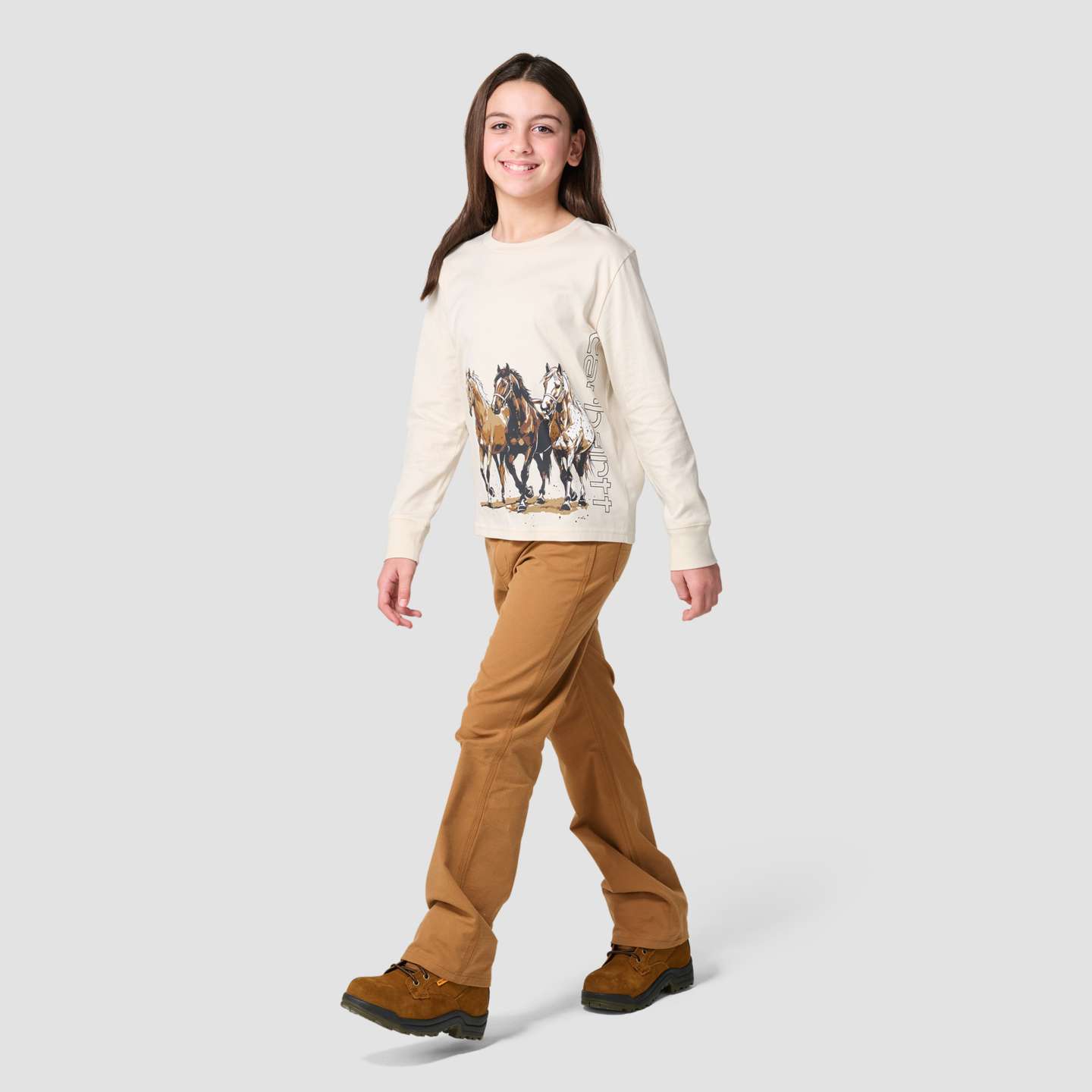 Футболка Carhartt Long Sleeve Wild Horses для девочек, цвет: Меловой — фото 6