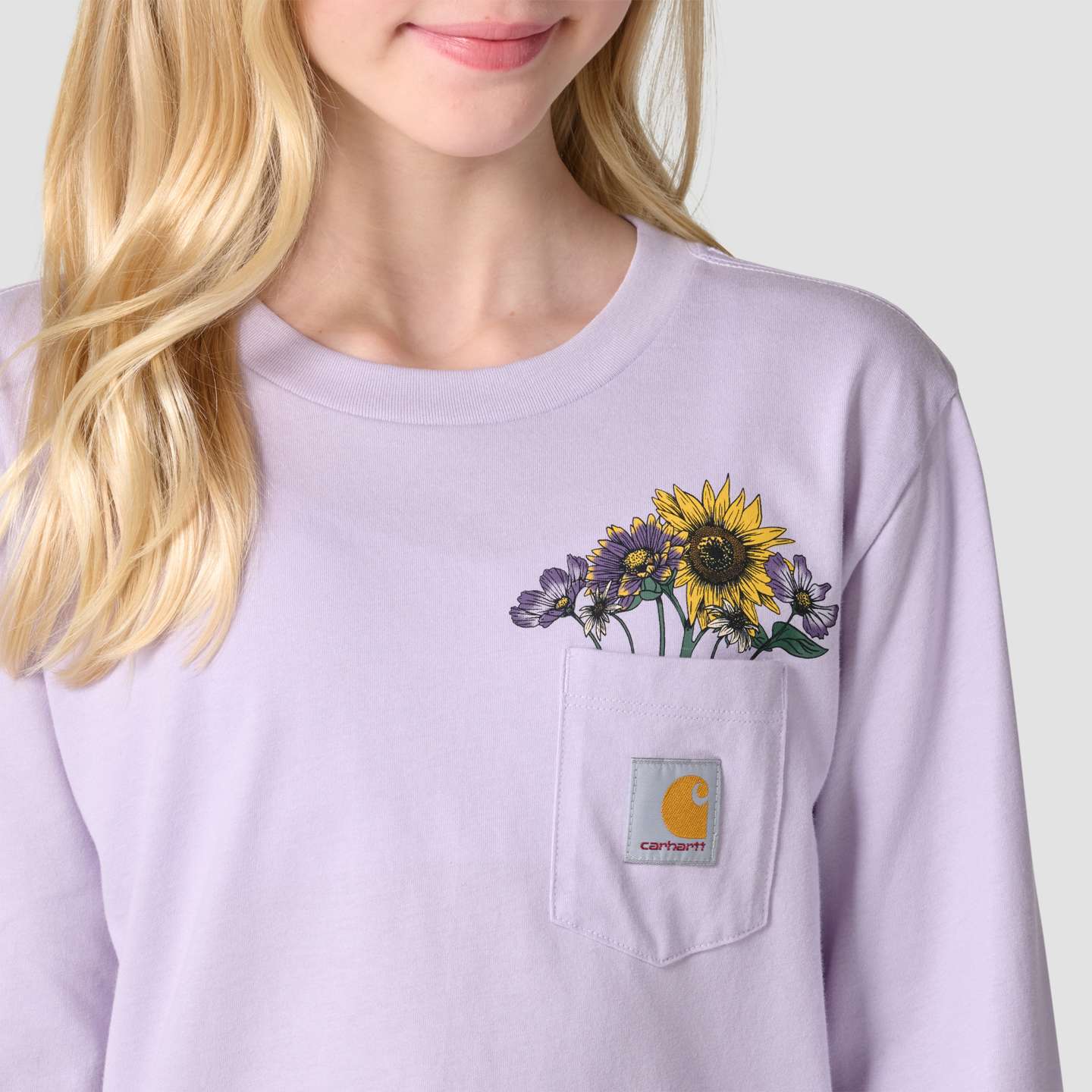 Футболка Carhartt Long Sleeve Floral Pocket для девочек, цвет: Сиреневый мглистый — фото 7