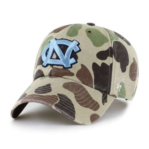 Бейсболка Carhartt North Carolina Tar Heels '47 Clean Up, камуфляжная, цвет: Камуфляжный