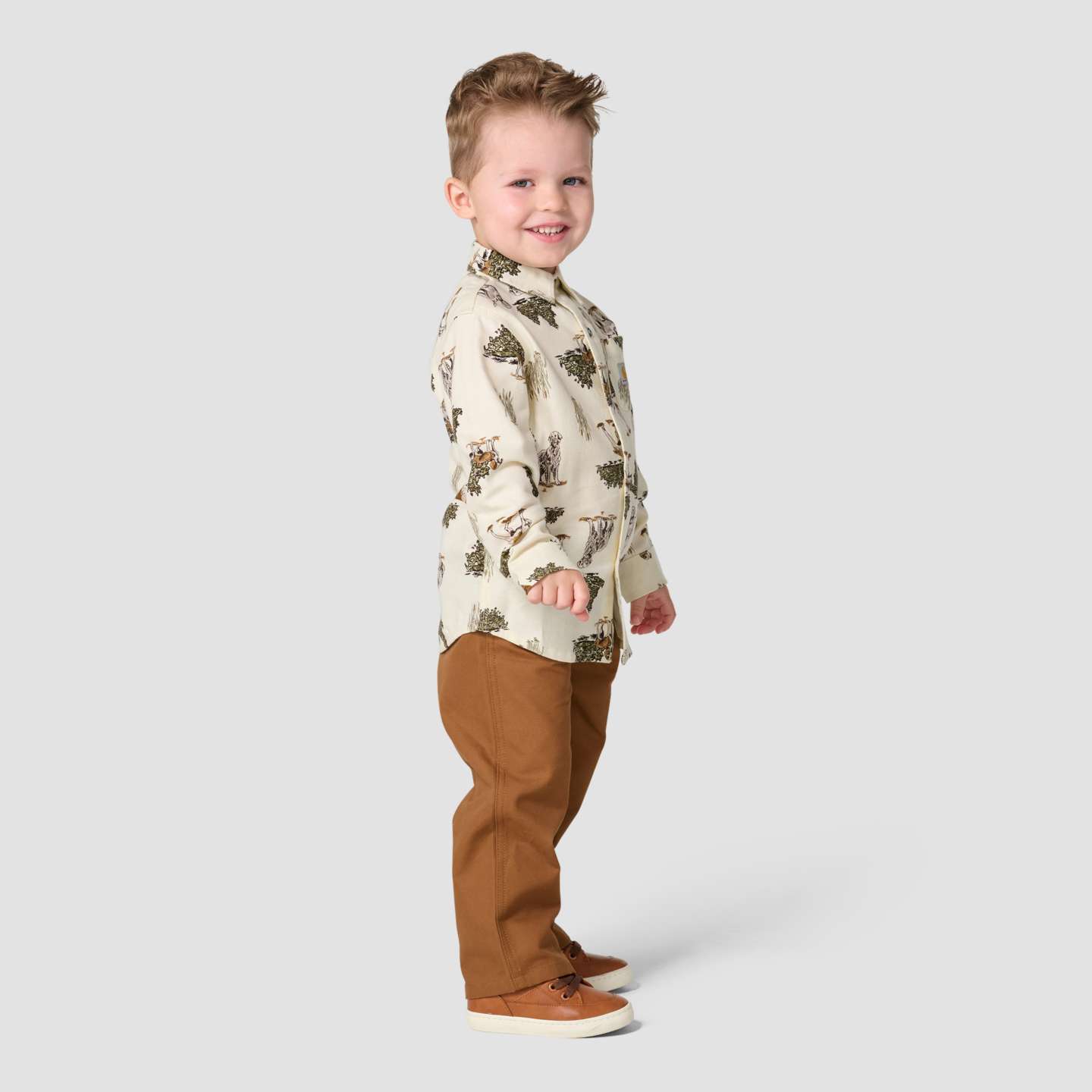 Комплект Carhartt 2-Piece Long Sleeve Printed Flannel Shirt & Elastic Waistband Canvas Pant Set для мальчиков-малышей, цвет: Коричневый — фото 5