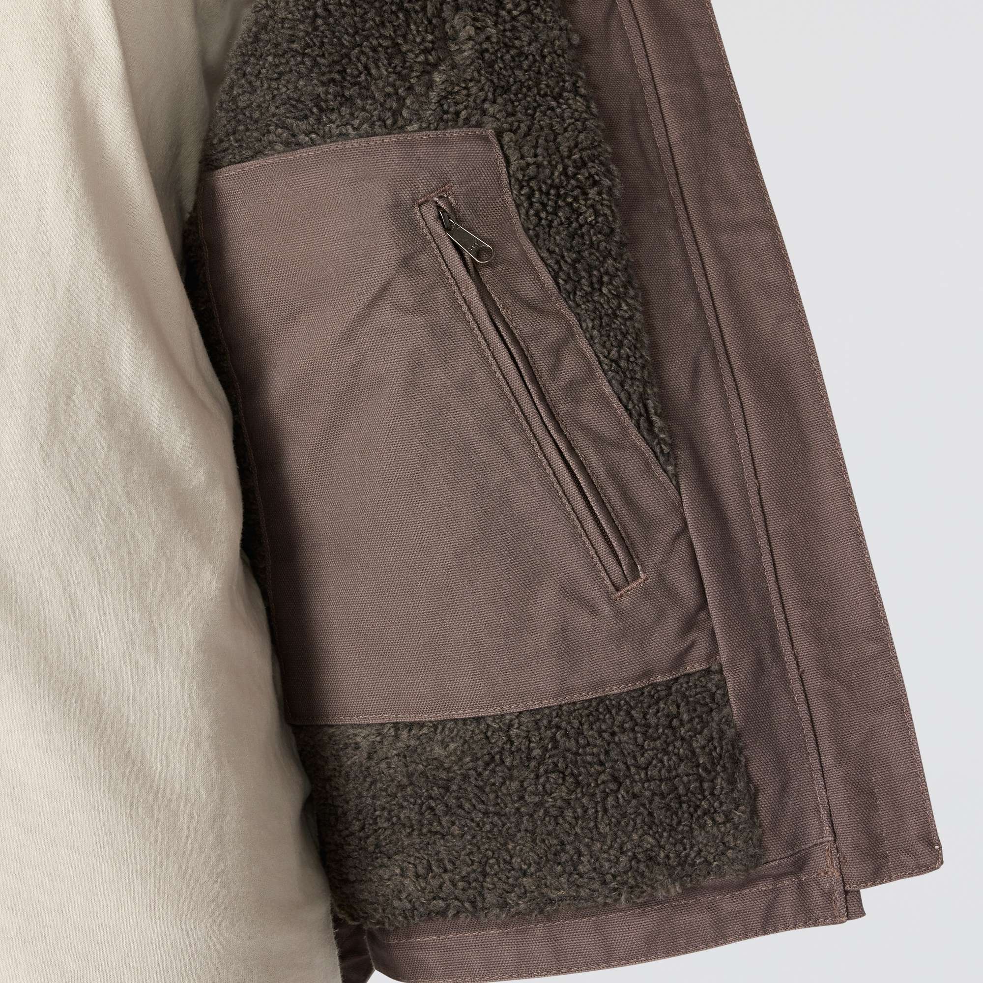 Additional thumbnail 4 of Bodywarmer van gewassen duck-materiaal met opstaande hals