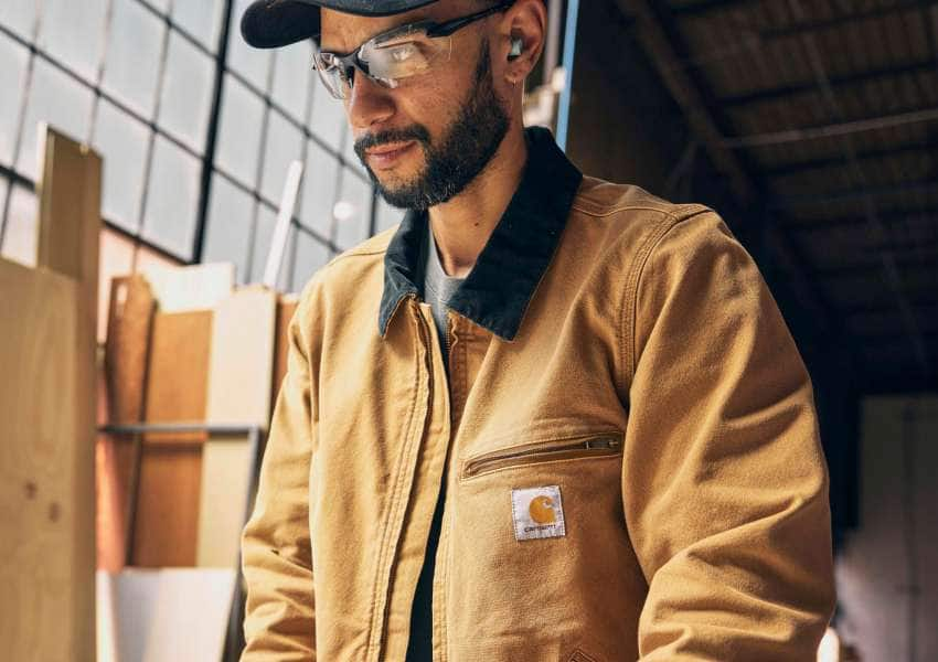 Carhartt detroit jacket measurements best sale